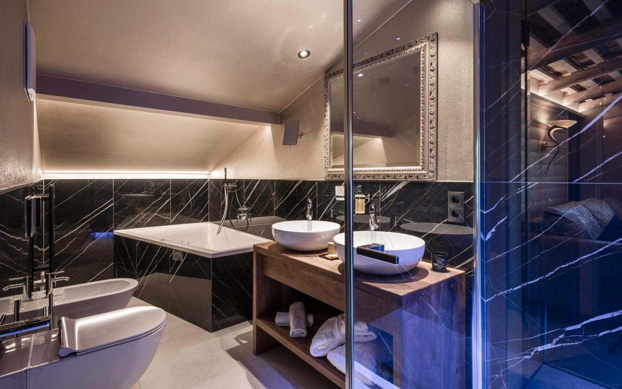 Hotel Rosa Eco Alpine Spa อัลเป ดิ ซิวซี ภายนอก รูปภาพ