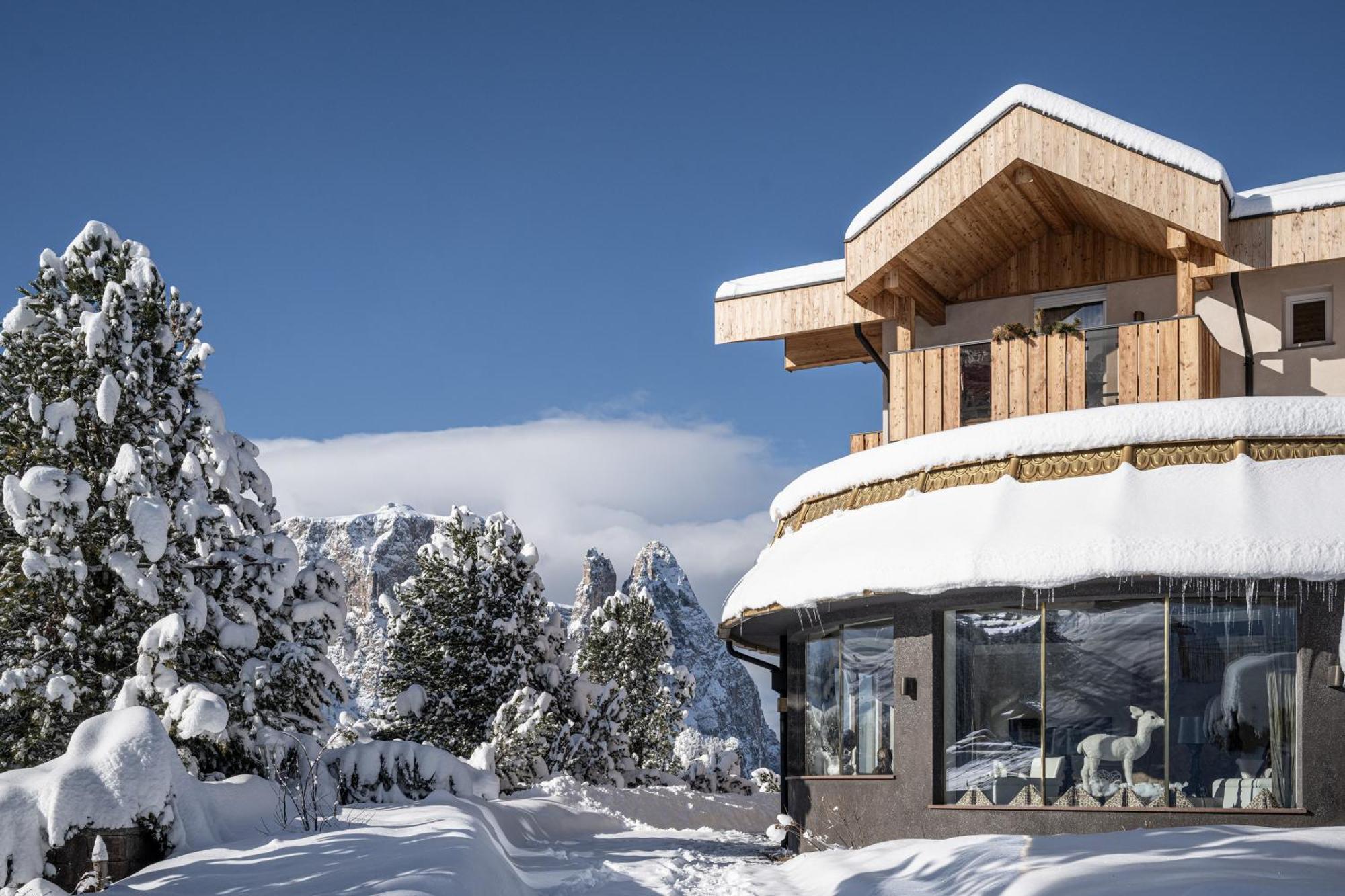 Hotel Rosa Eco Alpine Spa อัลเป ดิ ซิวซี ภายนอก รูปภาพ