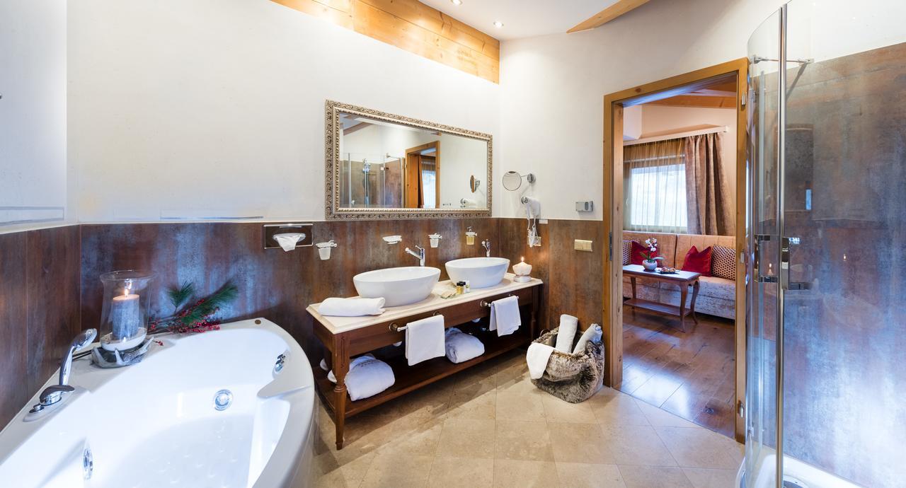Hotel Rosa Eco Alpine Spa อัลเป ดิ ซิวซี ภายนอก รูปภาพ